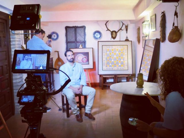#new #documentary #soon #documental #makingdocumentary #mydocumentary #culture #art #guadameciart #guadameciomeya #cordobaespaña #alandalus #qurtuba 
#thankyou @monabudiab @mrtmarquez @skynewsarabia for your interested in my form of art.